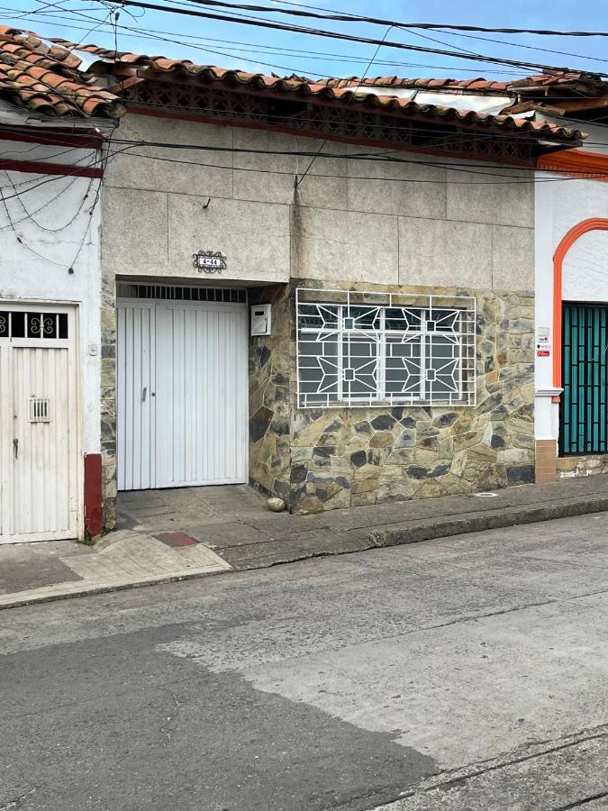 Hotel Casona San Cayetano à Cali Extérieur photo