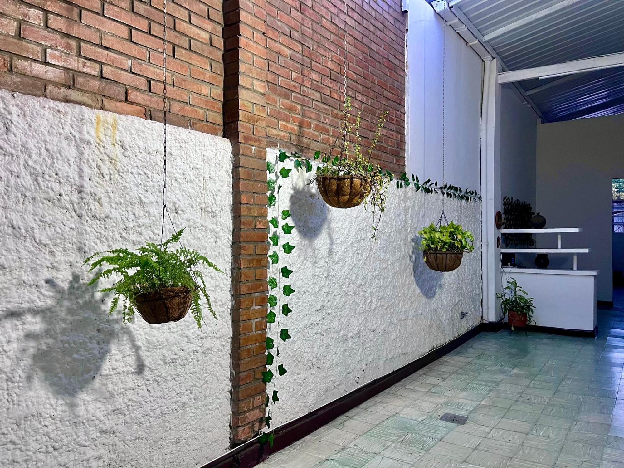 Hotel Casona San Cayetano à Cali Extérieur photo
